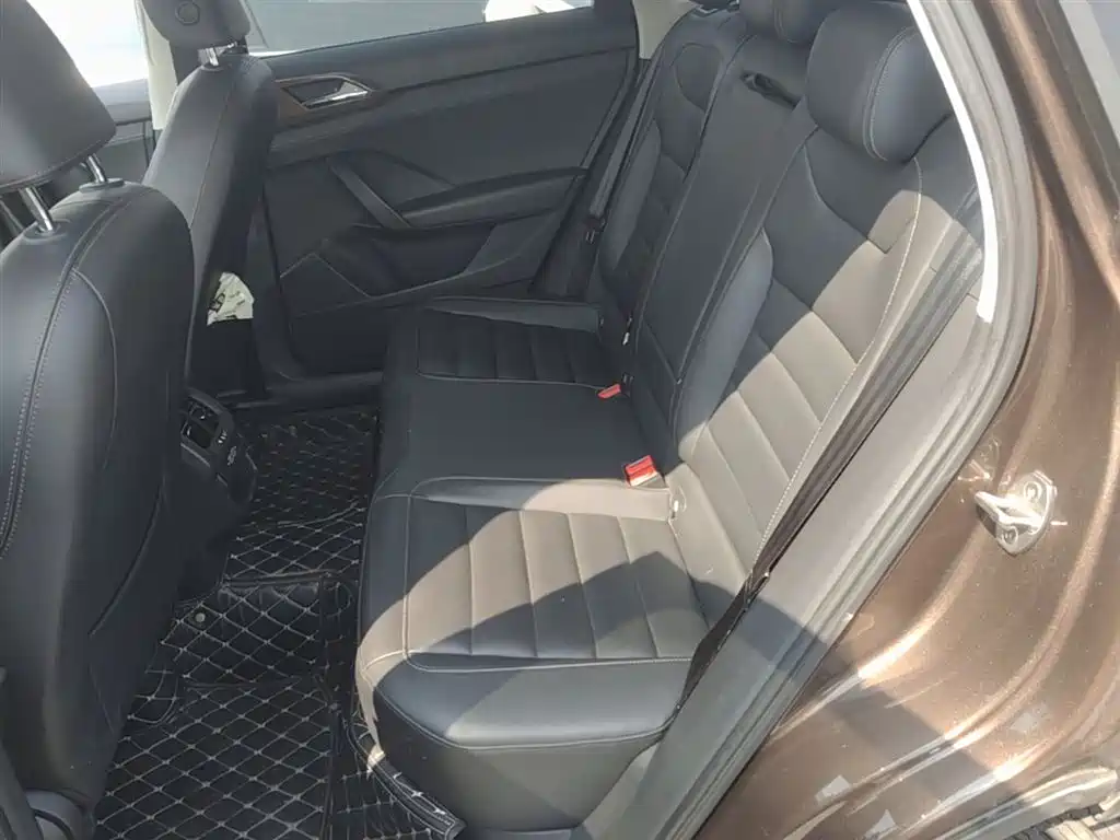 Volkswagen Tharu 2019 280TSI 2WD Luxury Edition China V фото 24