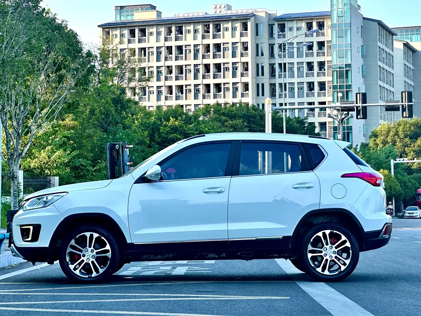BAIC Senova X35 2016 2016 1.5L Automatic Luxury Edition