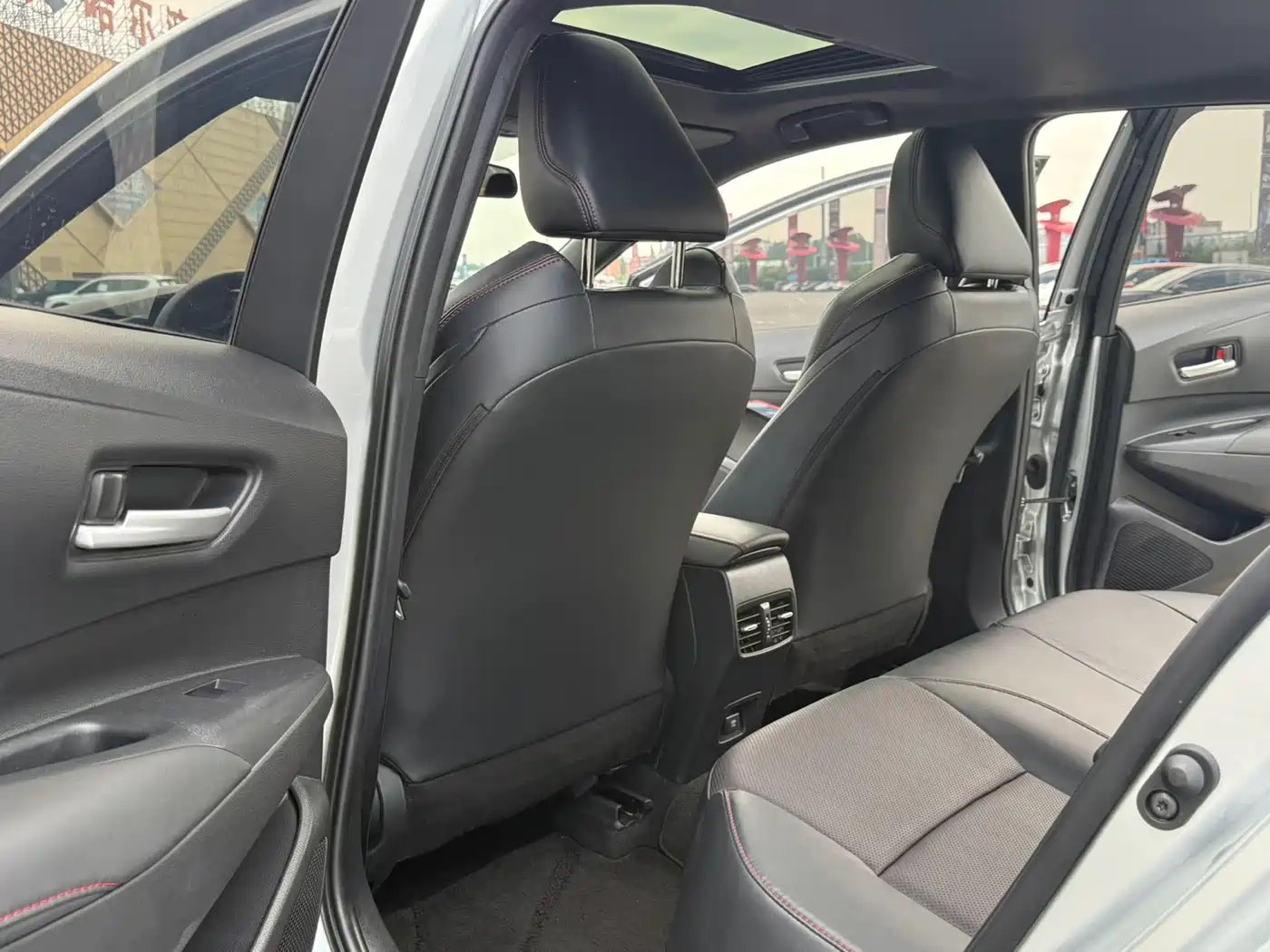 Toyota Levin 2021 185T CVT Sport Edition фото 8