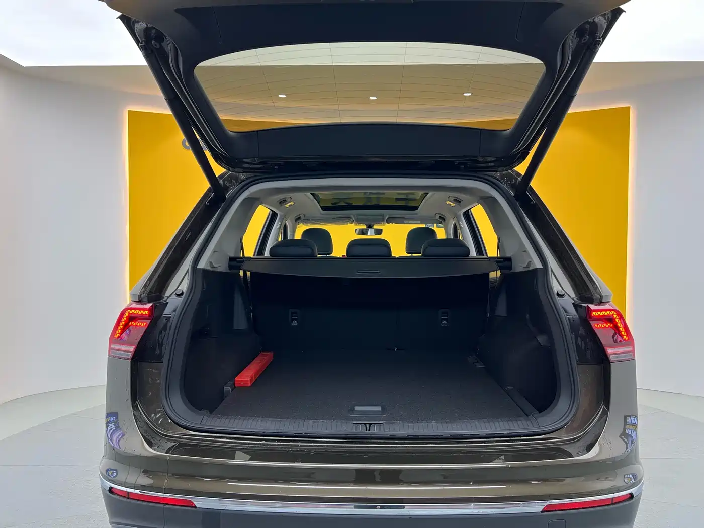 Volkswagen Tiguan L 2017 330TSI Automatic 2WD Flagship Edition фото 28