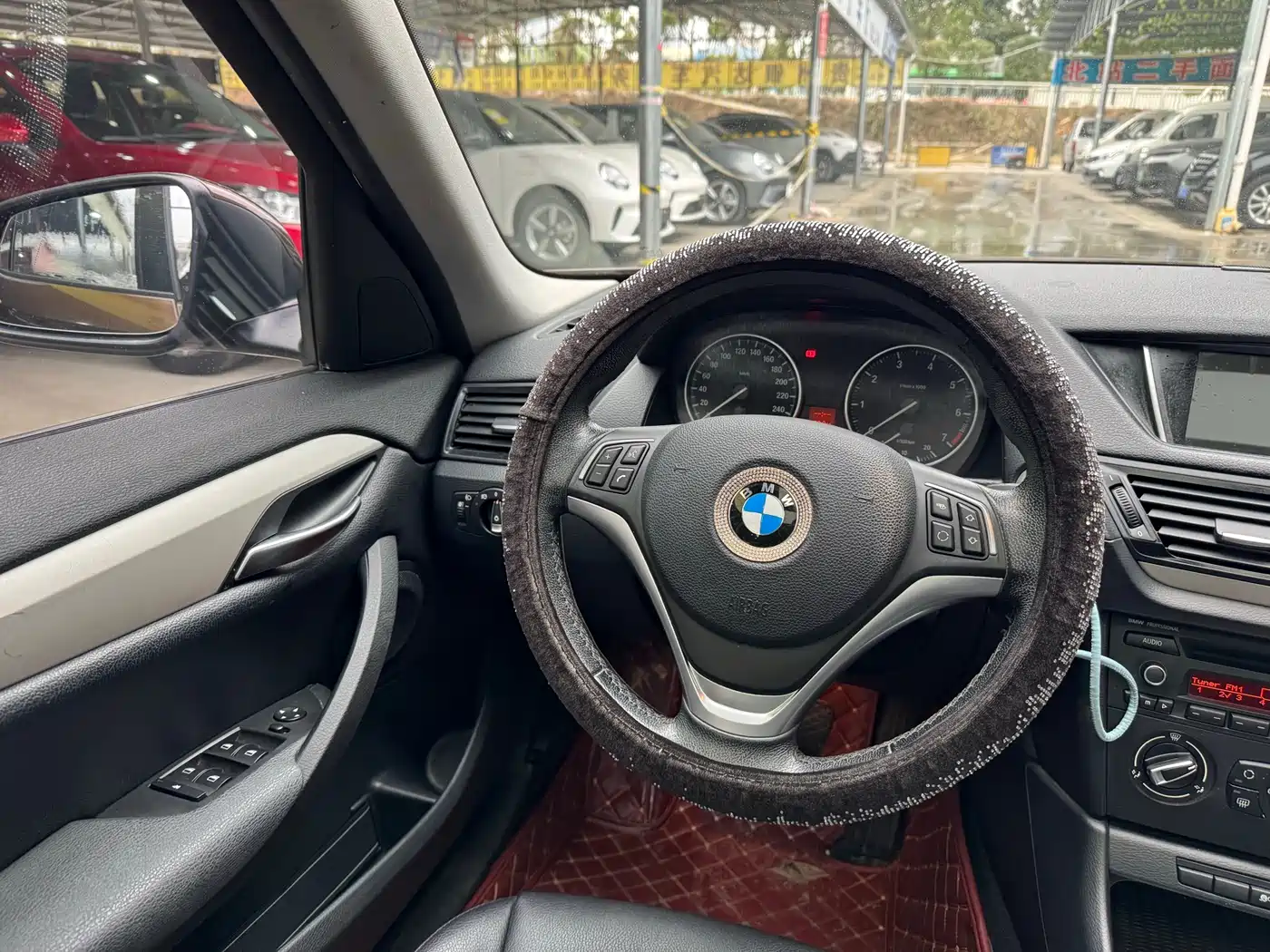 BMW X1 2014 sDrive18i Fashion Edition фото 5