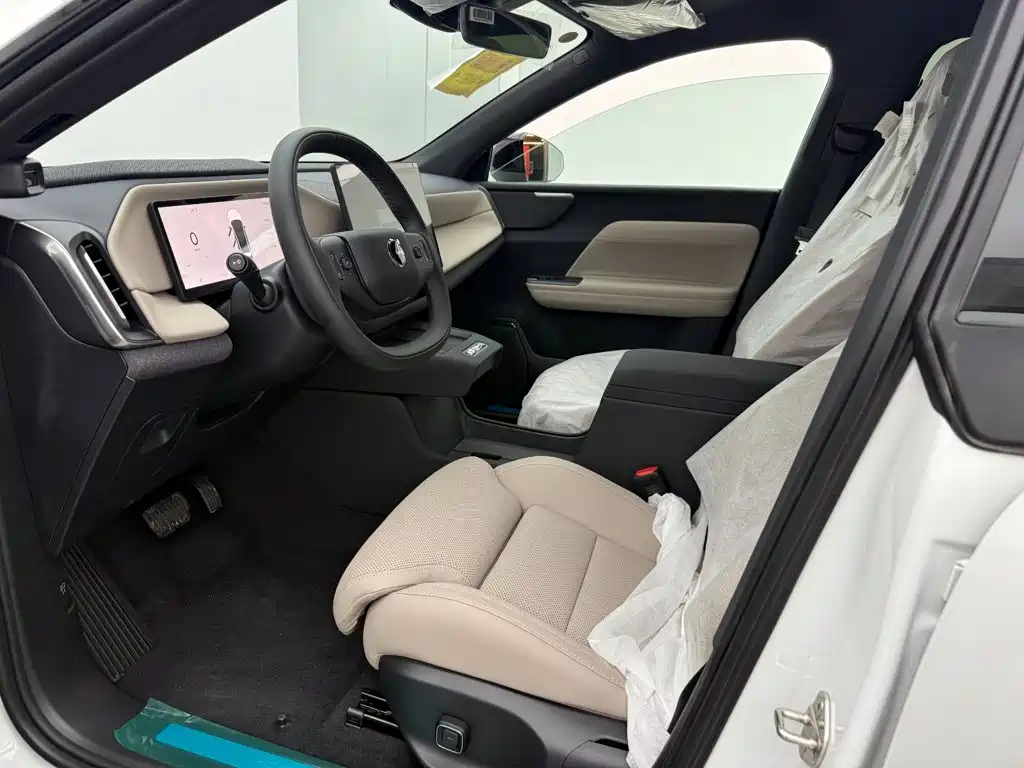 Volvo XC70 Plug-in Hybrid 2026 2026 4WD Ultra Long Range Plus