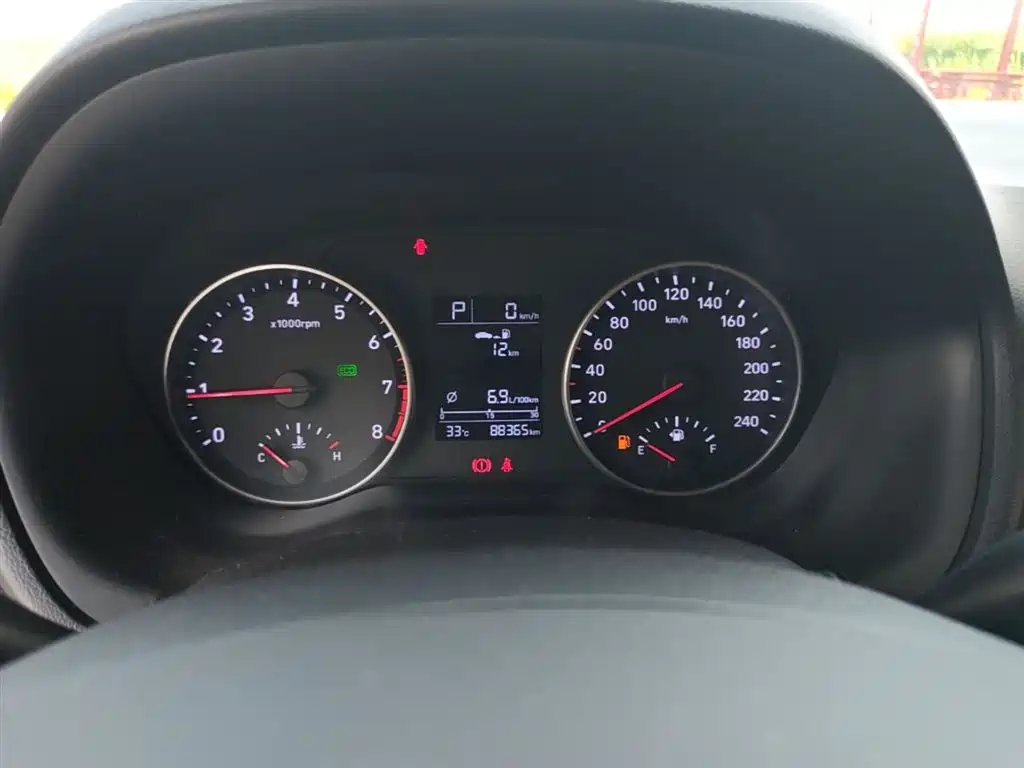 Hyundai Elantra 2018 1.6L Automatic Pleasing Edition GL China VI фото 12