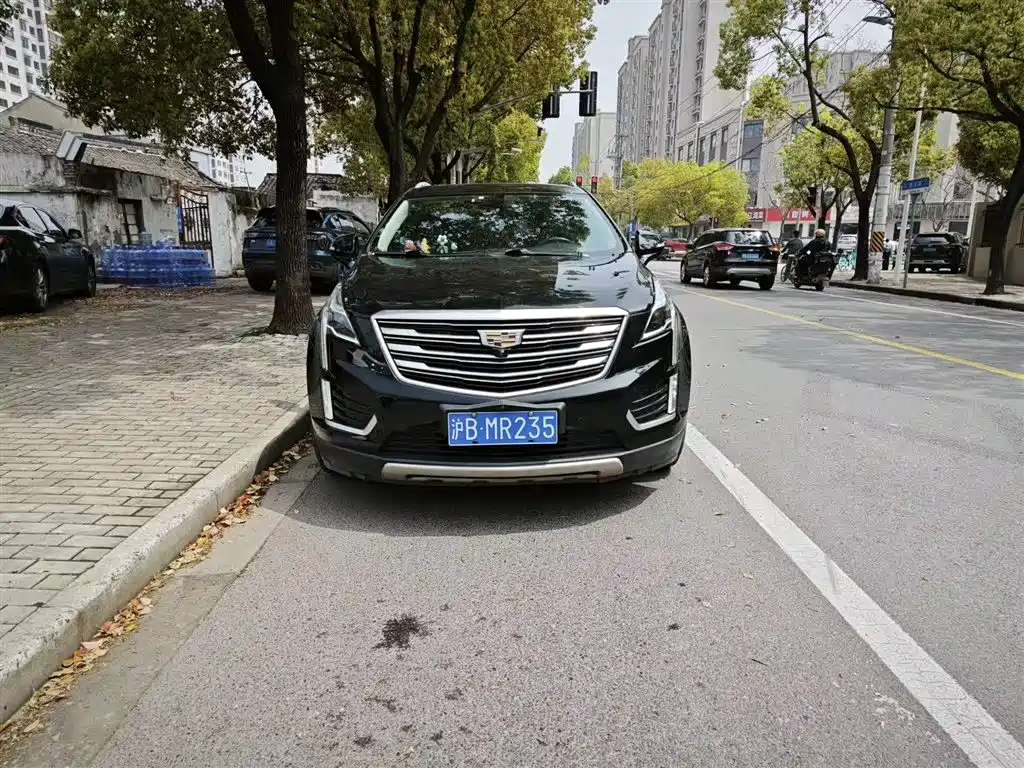 Cadillac XT5 2017 2017 Anniversary Edition 28T 4WD Luxury