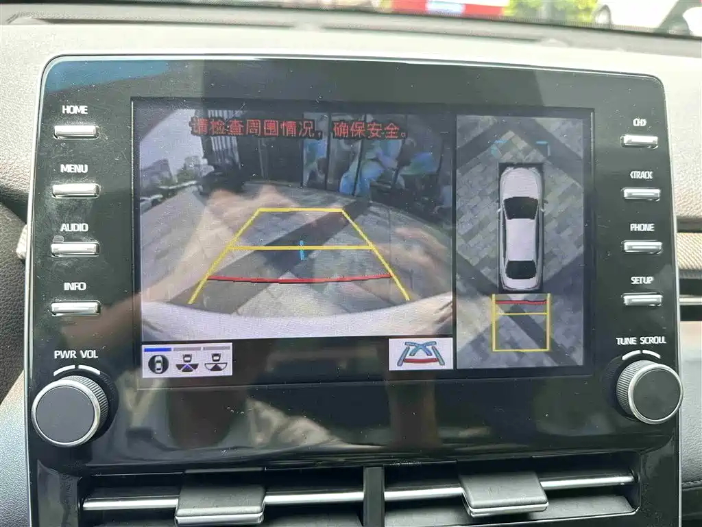 Toyota Avalon 2019 Hybrid 2.5L XLE Premium Edition China VI фото 22
