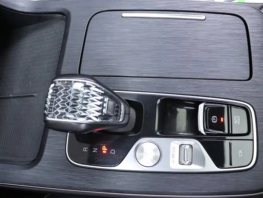 GAC Trumpchi Trumpchi GS8 2022 Pilot Series 2.0TGDI 2WD Luxury Smart Connect Edition (7-Seater) фото 10