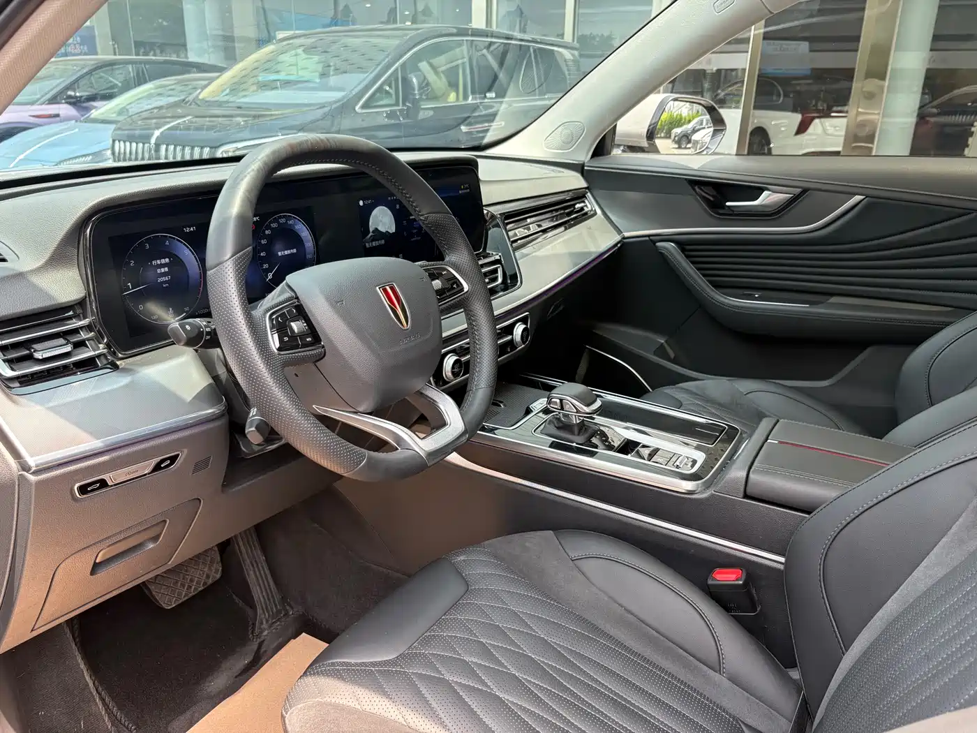 Hongqi HS5 2023 2.0T AWD Flag Enjoy Pro Edition фото 6