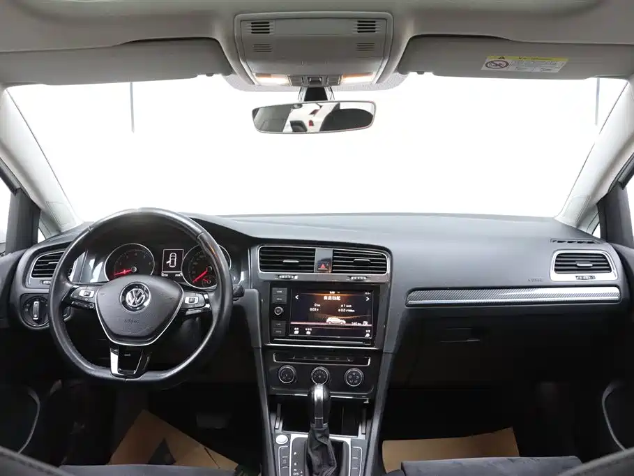 Volkswagen Golf 2019 280TSI DSG Luxury (China V) фото 21
