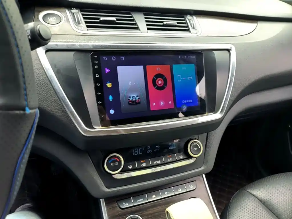 Landwind X7 2017 2015 2.0T Panorama Premium