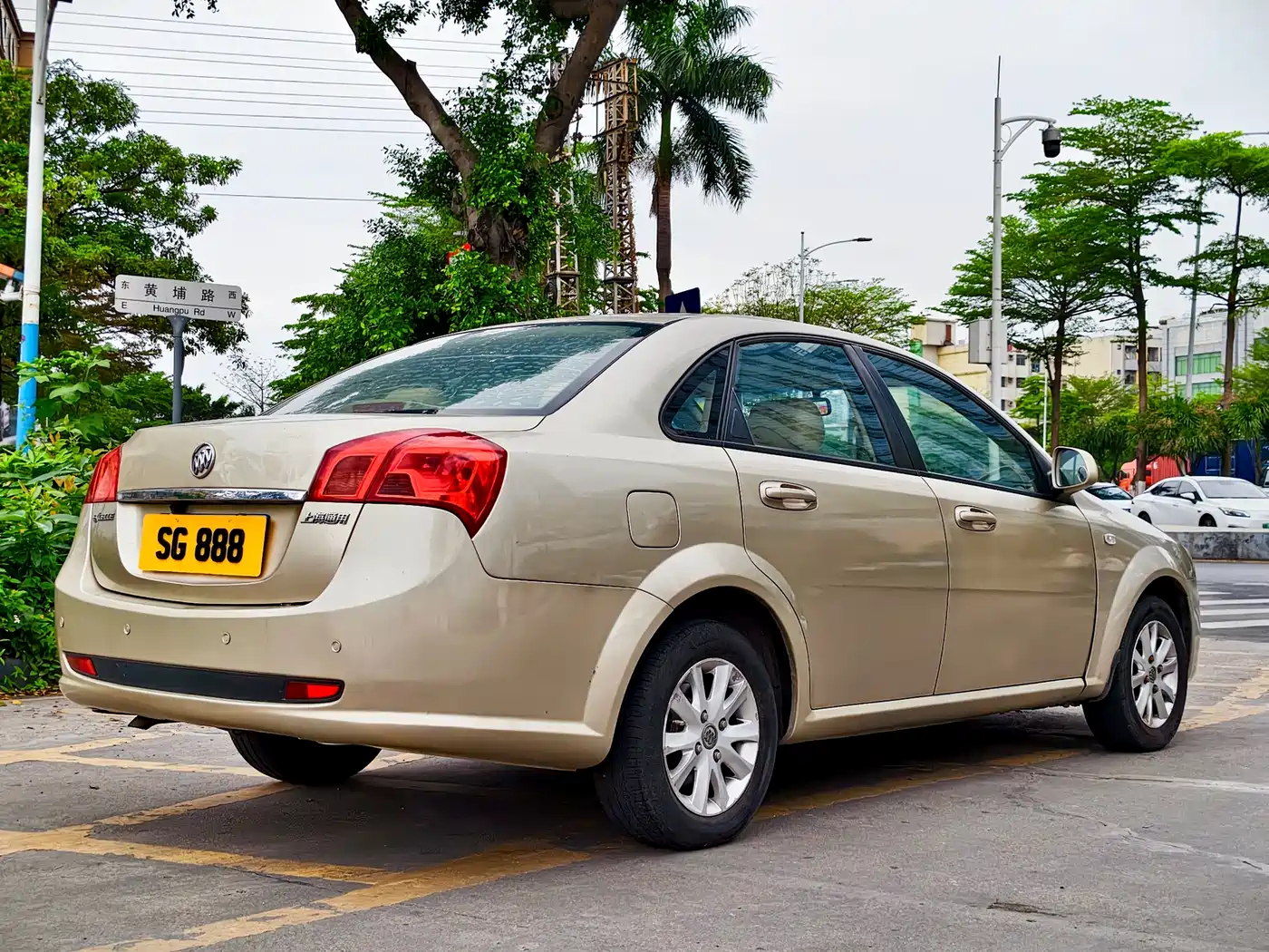Buick Excelle 2013 1.5L Automatic Classic фото 9