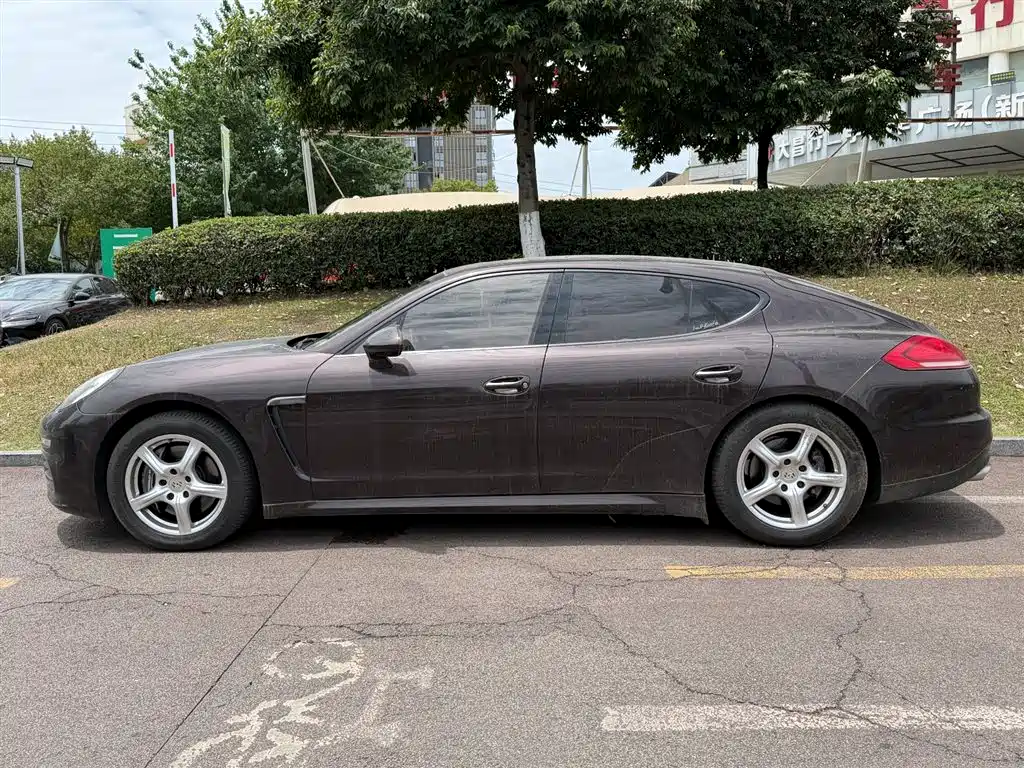 Porsche Panamera 2014 Panamera 3.0T фото 3