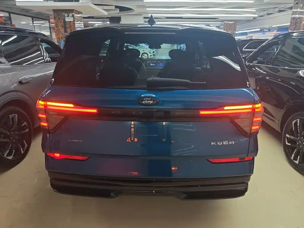 Ford Edge 2026 2025 Edge L 2.0T EcoBoost E Hybrid AWD 7-seater ST-Line