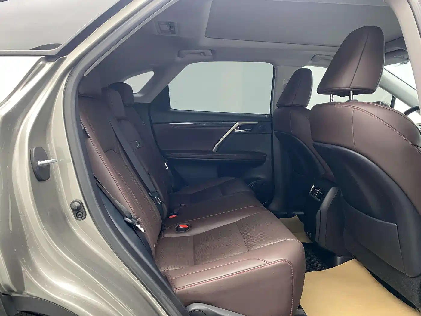 Lexus RX 2020 Facelift 300 AWD Elegance Edition фото 19