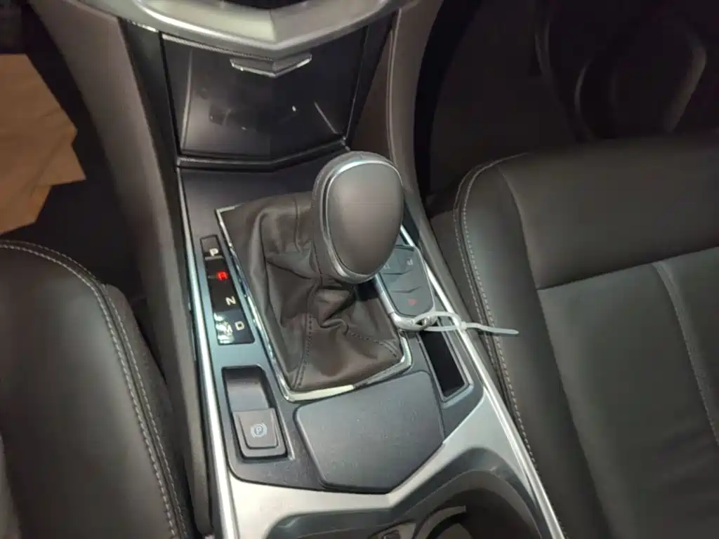 Photo 14 - Cadillac SRX