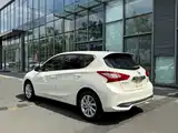 Photo 8 - Nissan Tiida