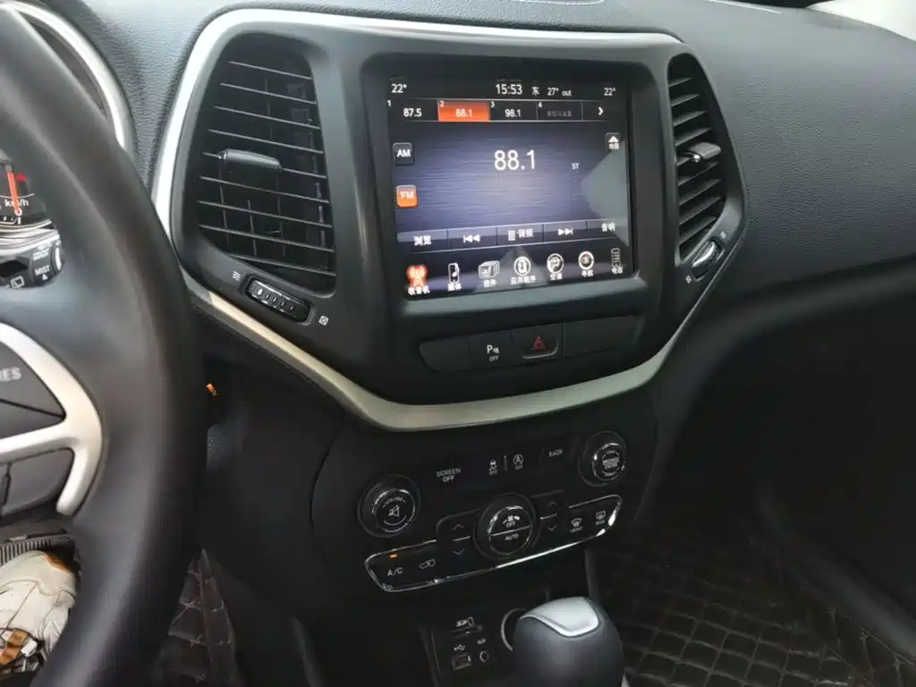Jeep Cherokee 2021 2020 2.0L 2WD Classic Sport Edition
