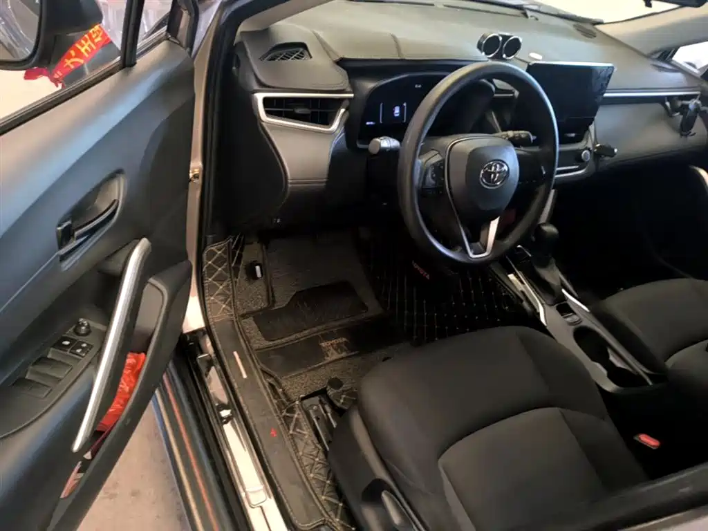 Toyota Frontlander 2023 2.0L CVT Elite Edition фото 16