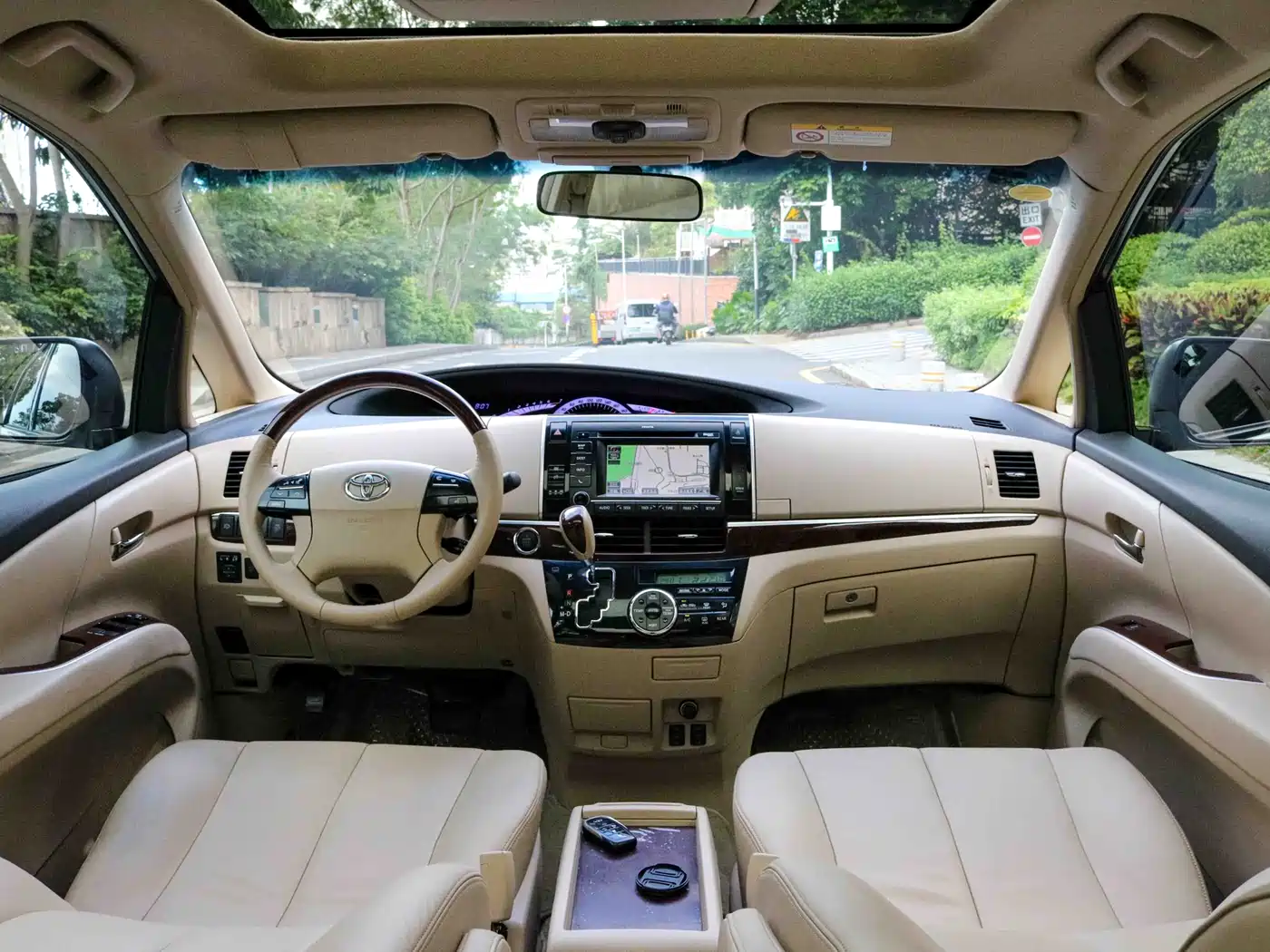 Toyota Previa 2012 2.4L 7-Seater Luxury Edition фото 8