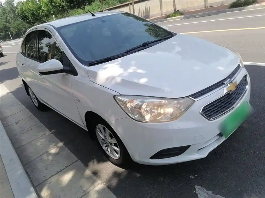 Chevrolet Sail 2015 Sail 3 1.3L AMT Ideal Edition фото 4