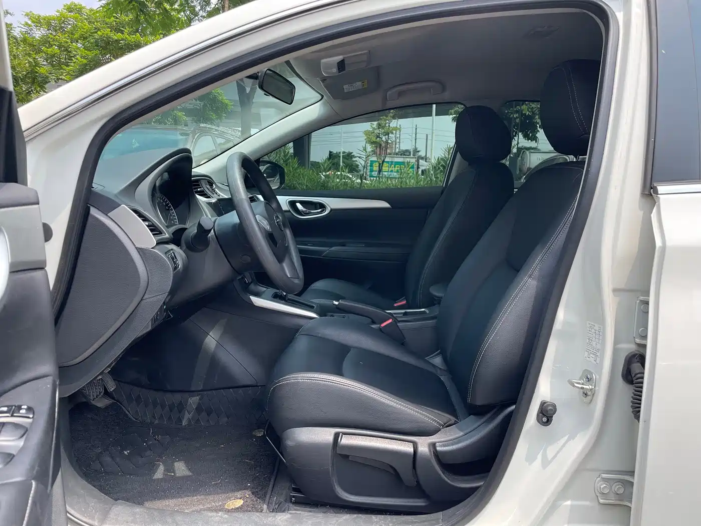 Nissan Sylphy 2025 2024 Facelift II Classic 1.6XE CVT Comfort