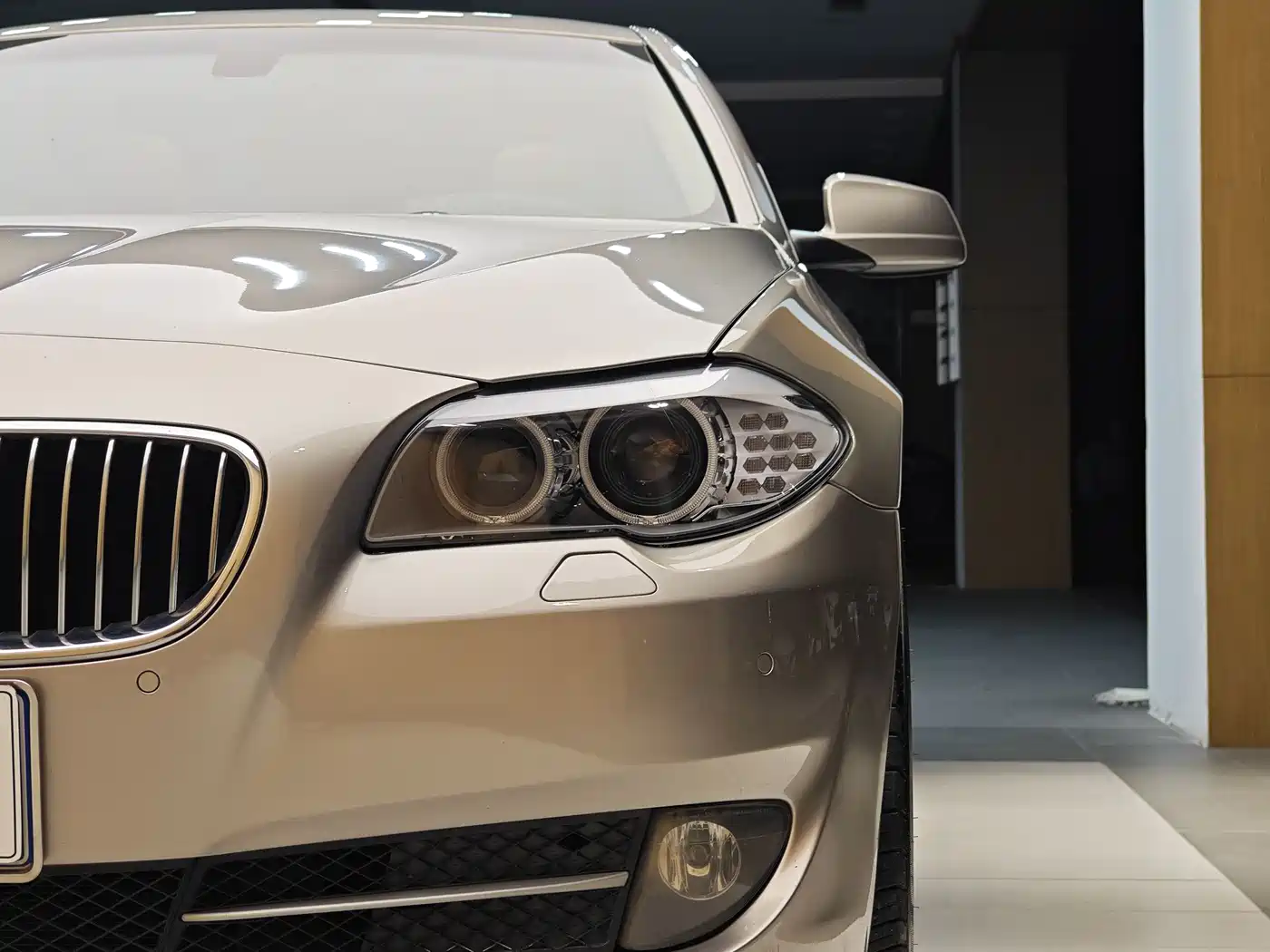 BMW 5 Series (Import) 2013 535i Leading Sport фото 2