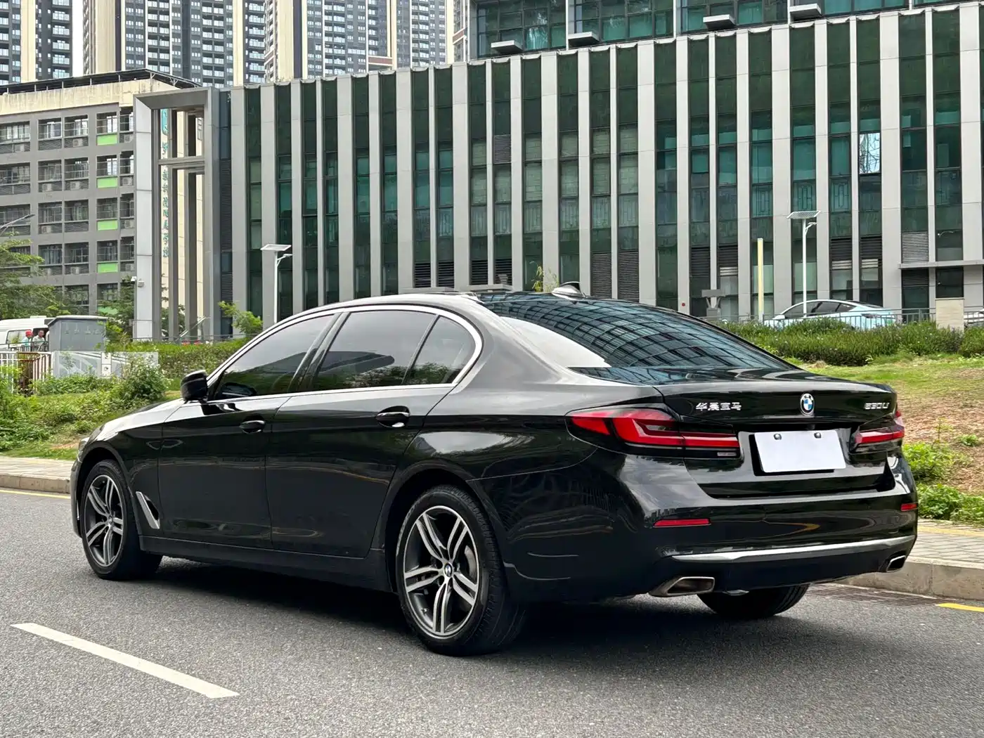 BMW 5 Series 2022 Facelift 530Li Leading Luxury Package фото 13