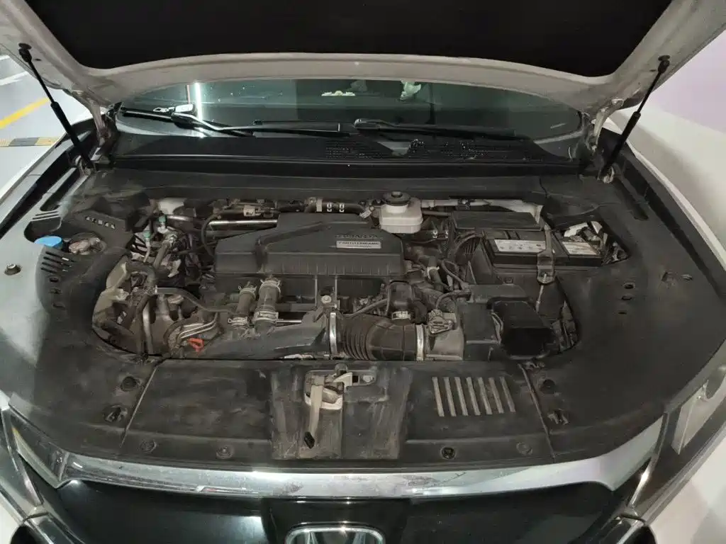 Фото 21 - Honda UR-V