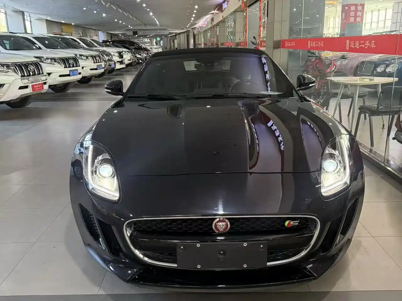 Фото 1 - Jaguar F-TYPE