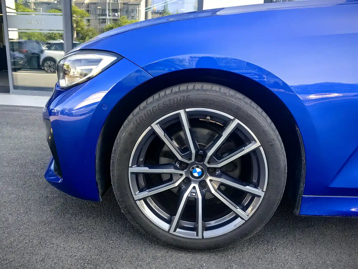 BMW 3 Series 2021 320Li M Sport Package фото 6