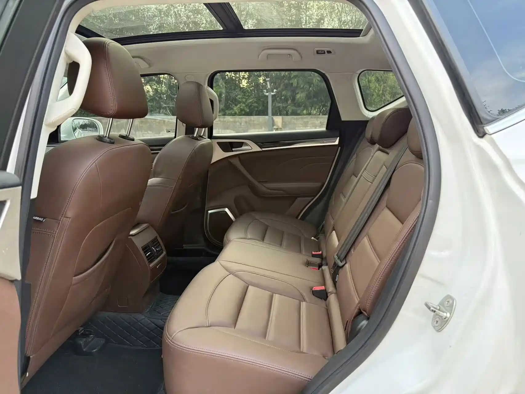 Photo 8 - Haval H7