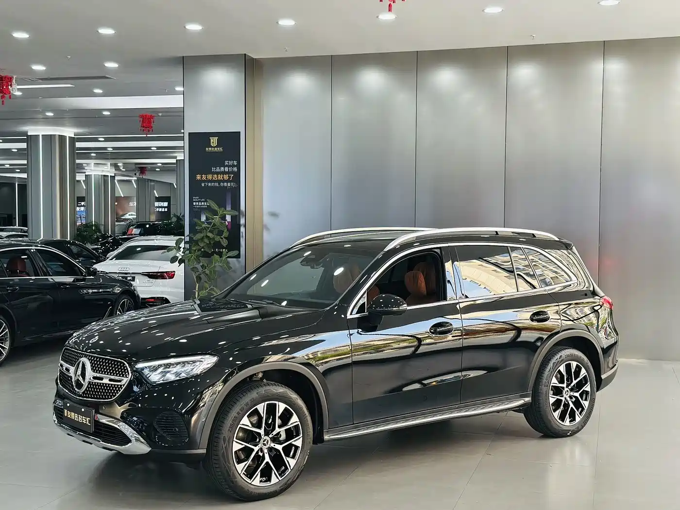 Mercedes-Benz GLC 2024 GLC 260 L 4MATIC Dynamic 5-seater