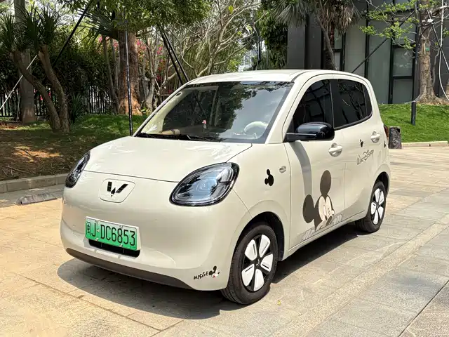 WULING HONGGUANG MINIEV