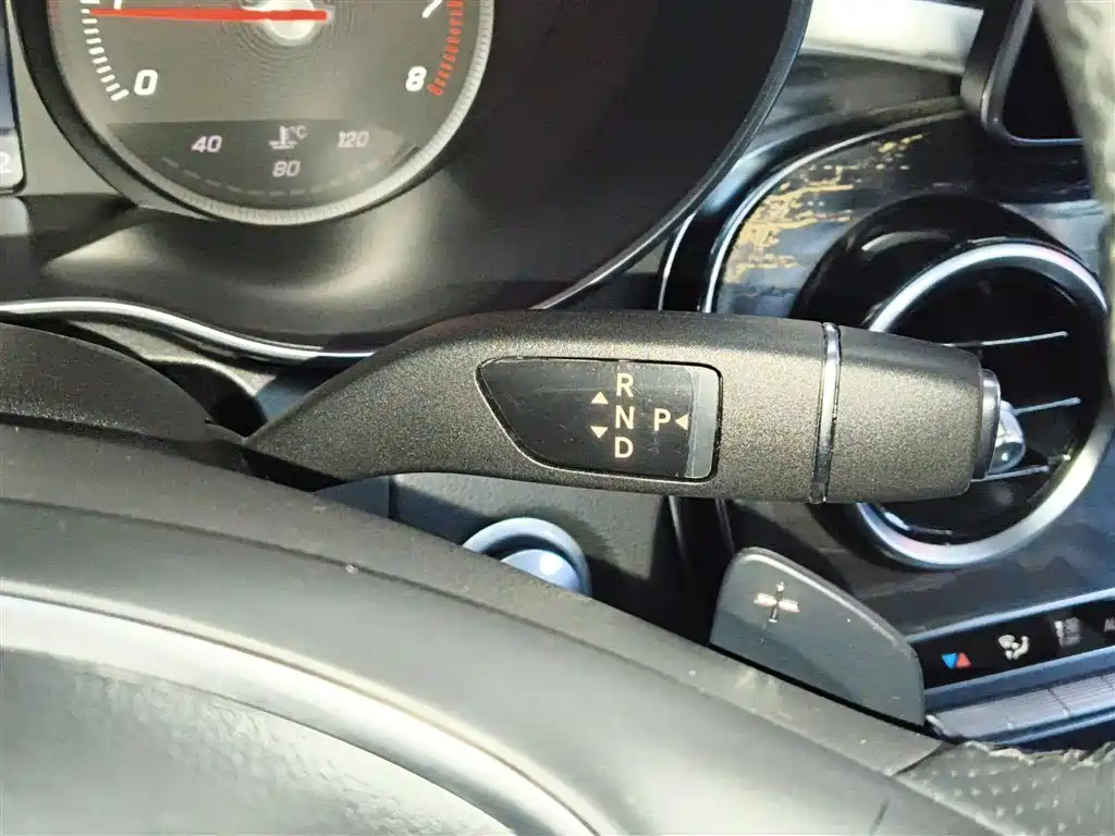 Mercedes-Benz C-Class 2016 C 200 L Sport фото 10