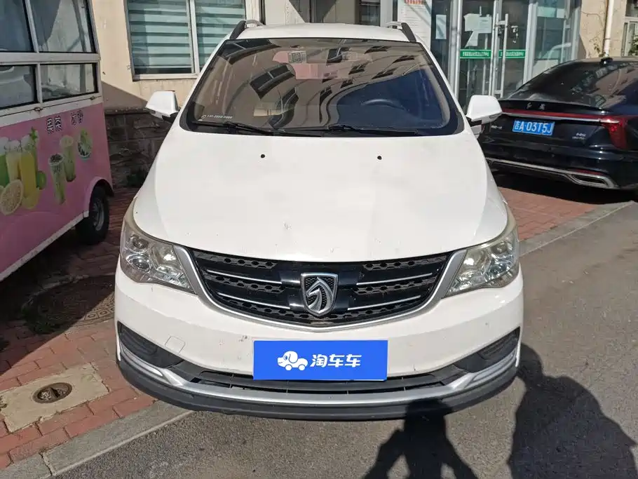Фото 2 - Baojun 730