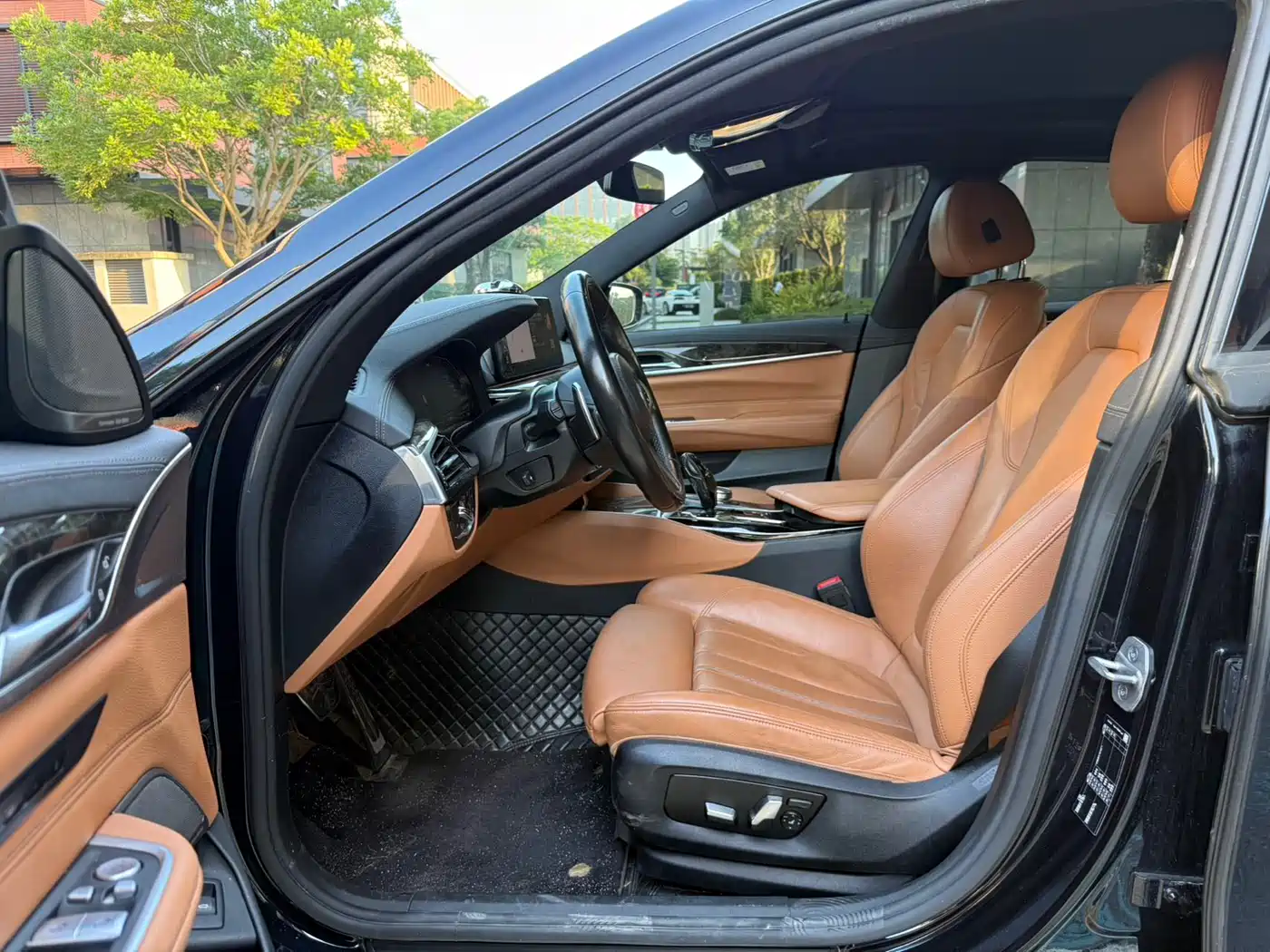 BMW 6 Series GT 2022 Model 630i M Sport Package фото 6