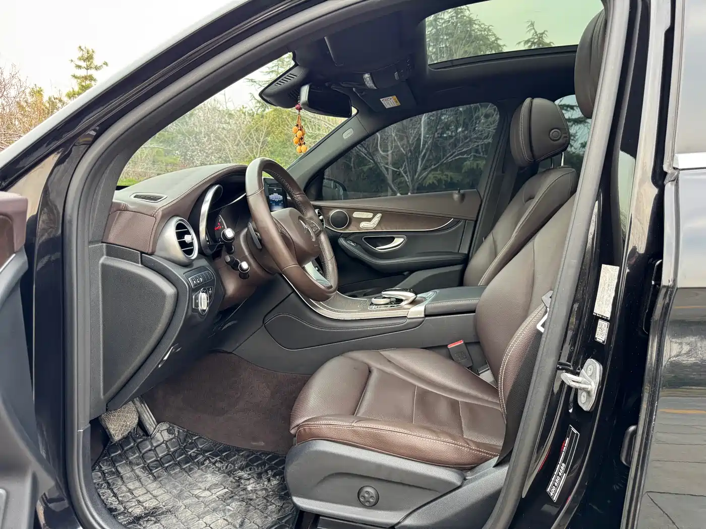 Mercedes-Benz GLC 2018 GLC 300 4MATIC Dynamic фото 10