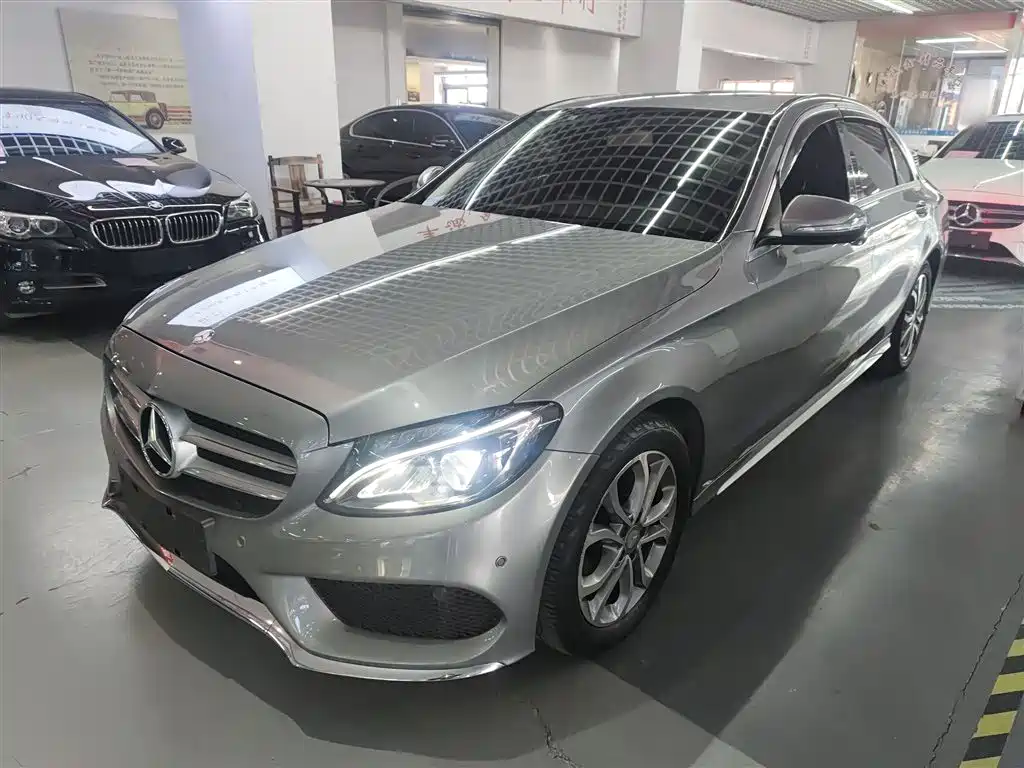Mercedes-Benz C-Class 2016 C 180 L Sport фото 2