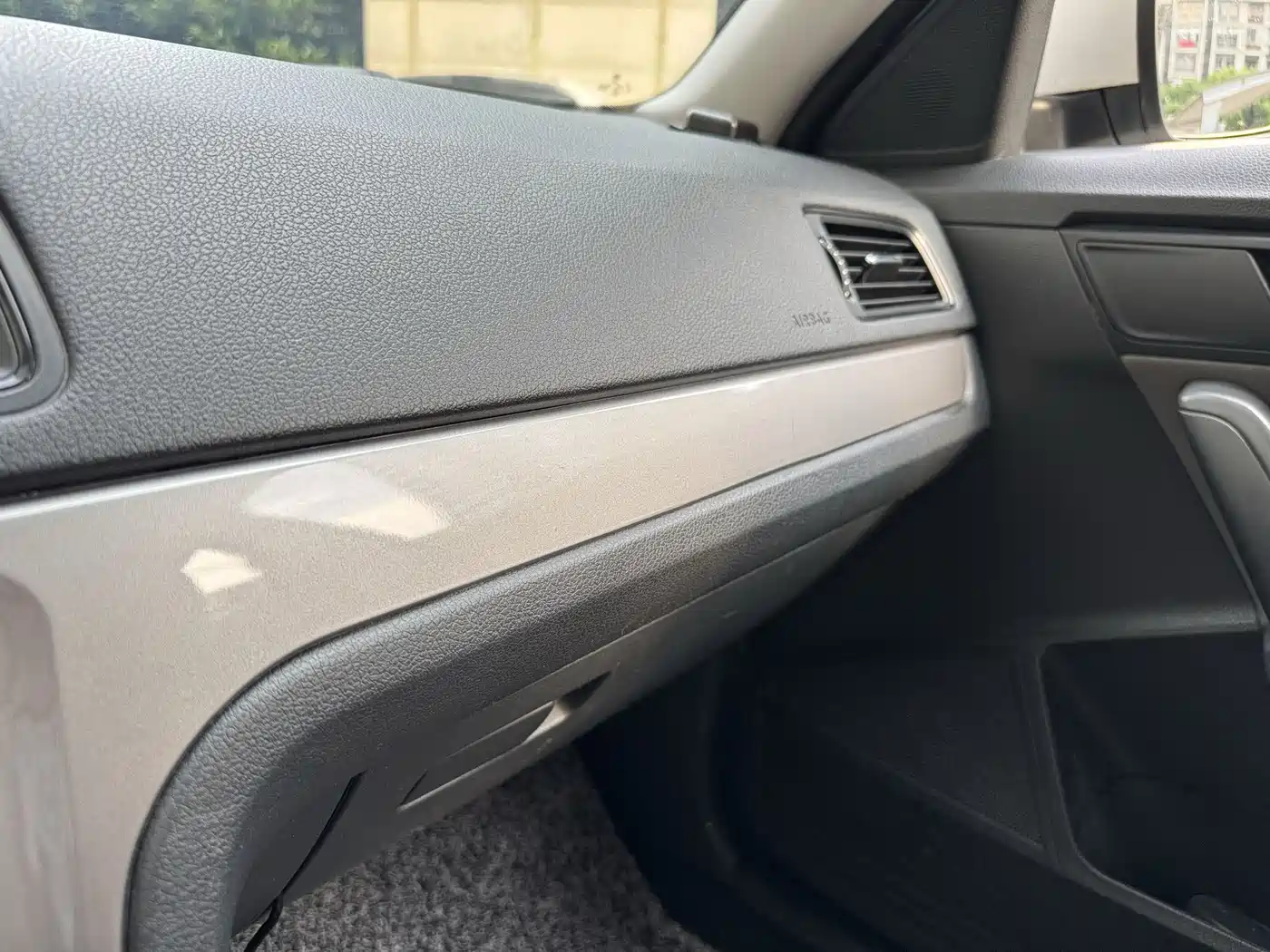 Volkswagen Lavida Tour 2013 1.6L Automatic Trend Style фото 18