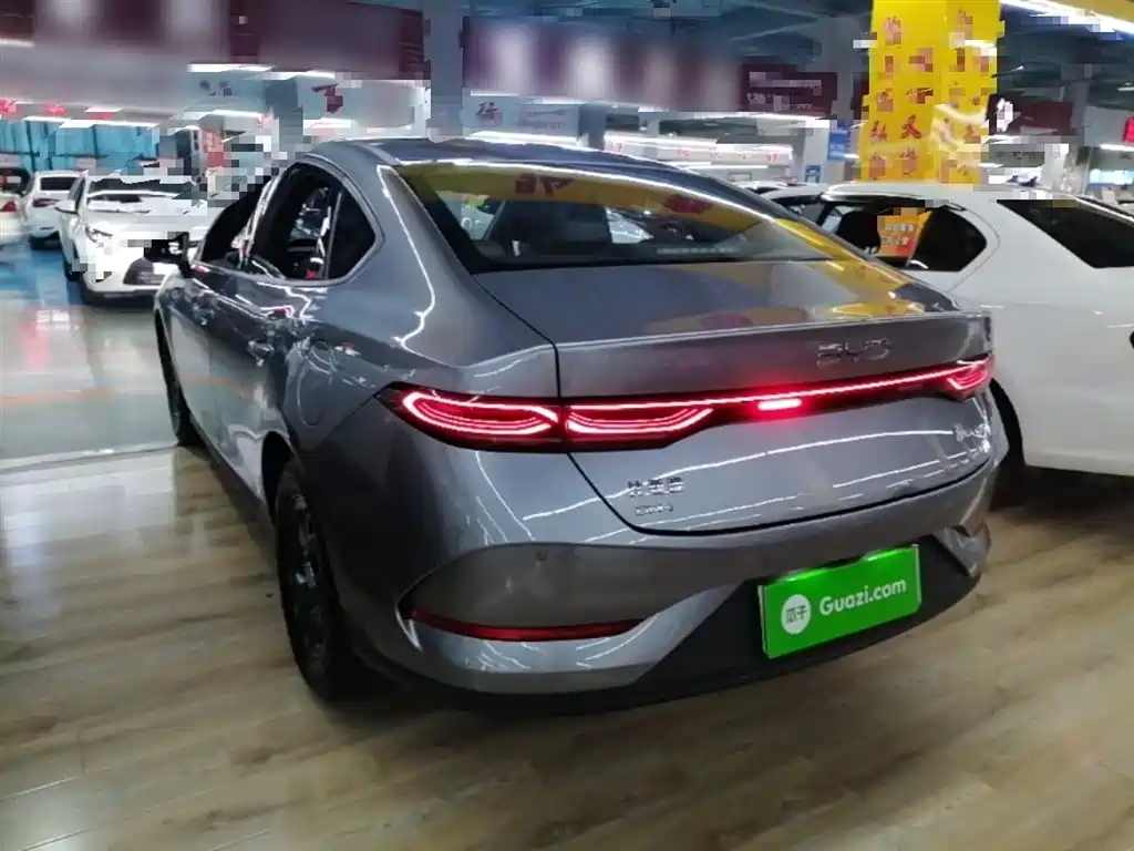 BYD Qin PLUS 2025 DM-i Smart Drive 55KM Leader фото 5