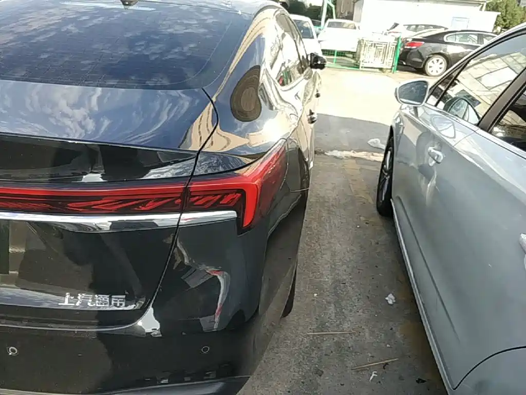 Buick LaCrosse 2025 2025 Model 28T Platinum Edition