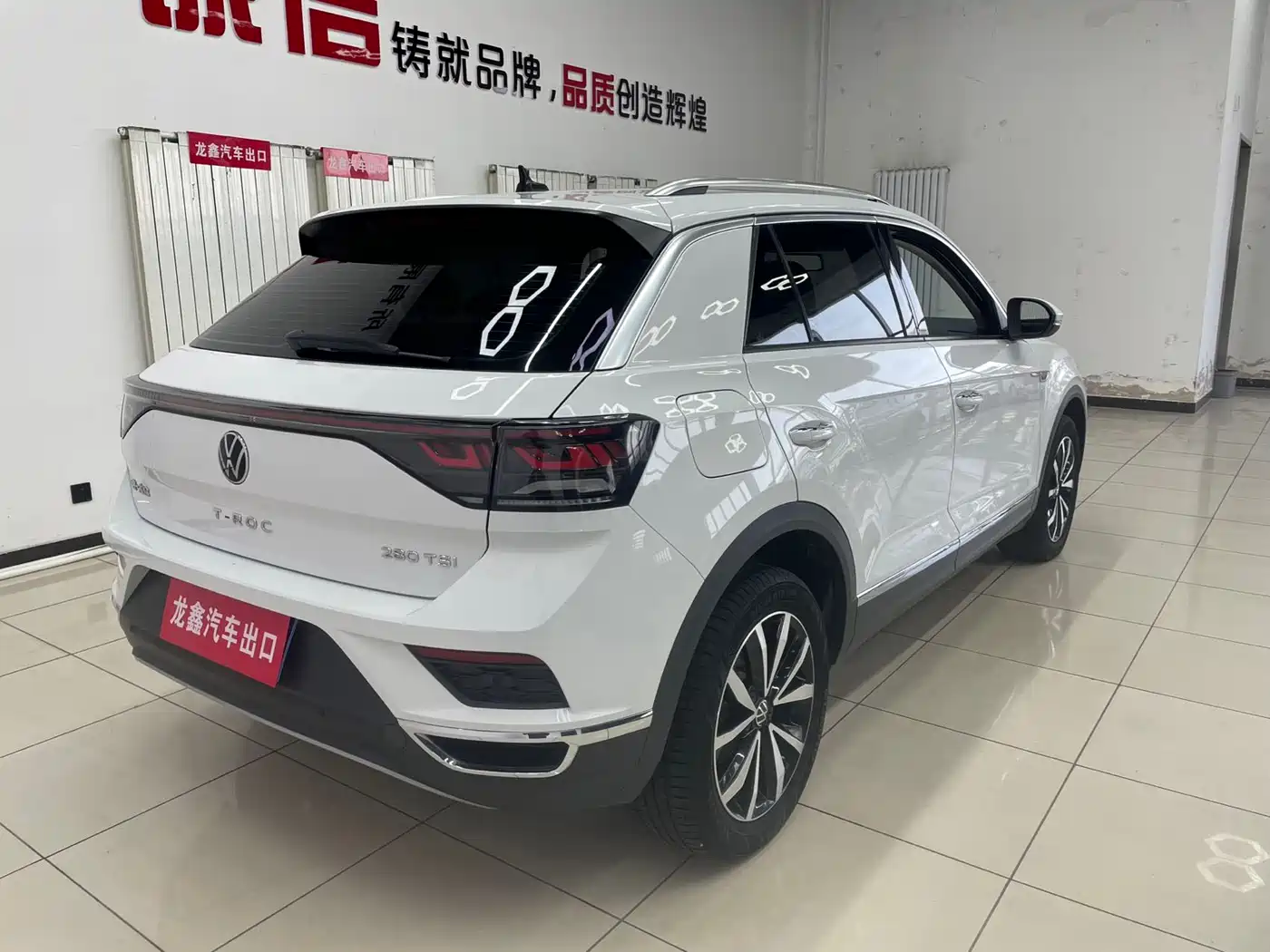 Volkswagen T-ROC 2023 280TSI DSG 2WD Time Edition фото 5
