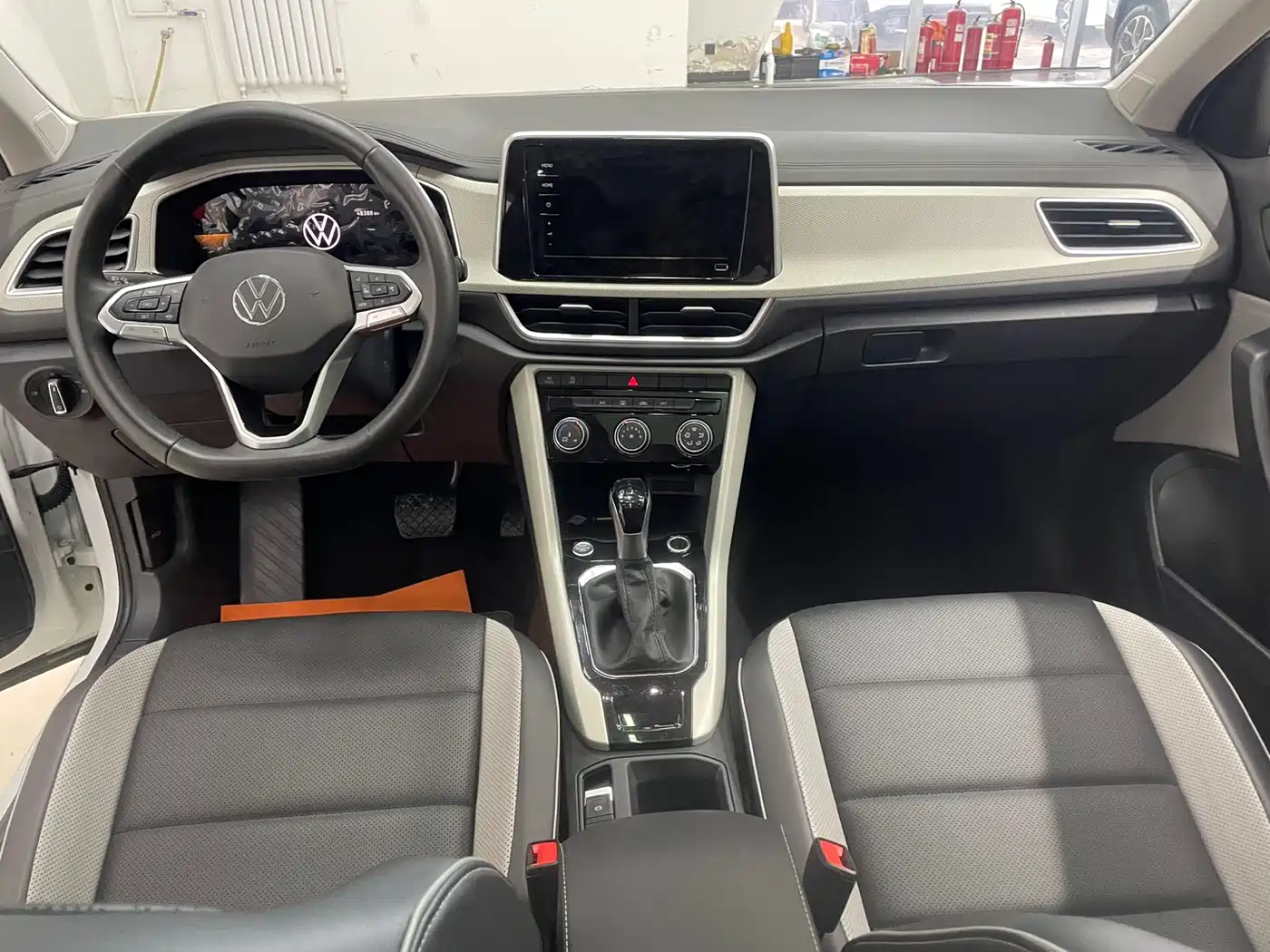 Volkswagen T-ROC 2023 280TSI DSG 2WD Time Edition фото 10