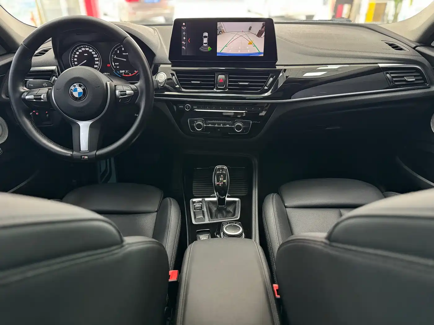 BMW 1 Series 2022 120i M Sport фото 7