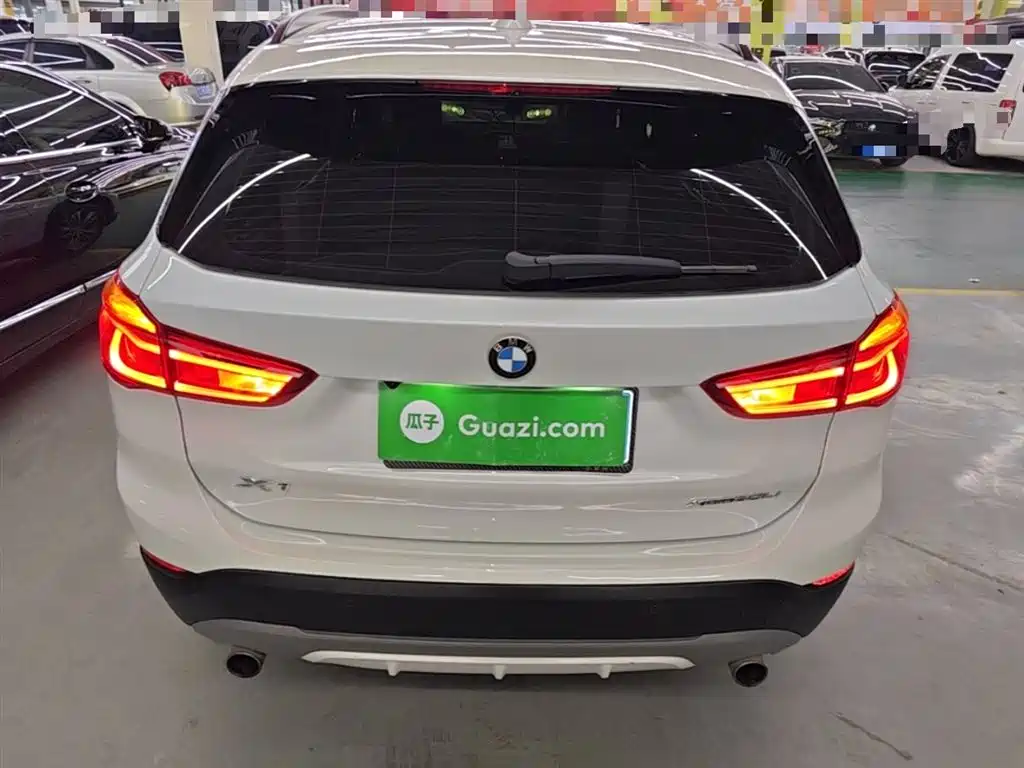 BMW X1 2018 xDrive20Li Premium Model фото 6