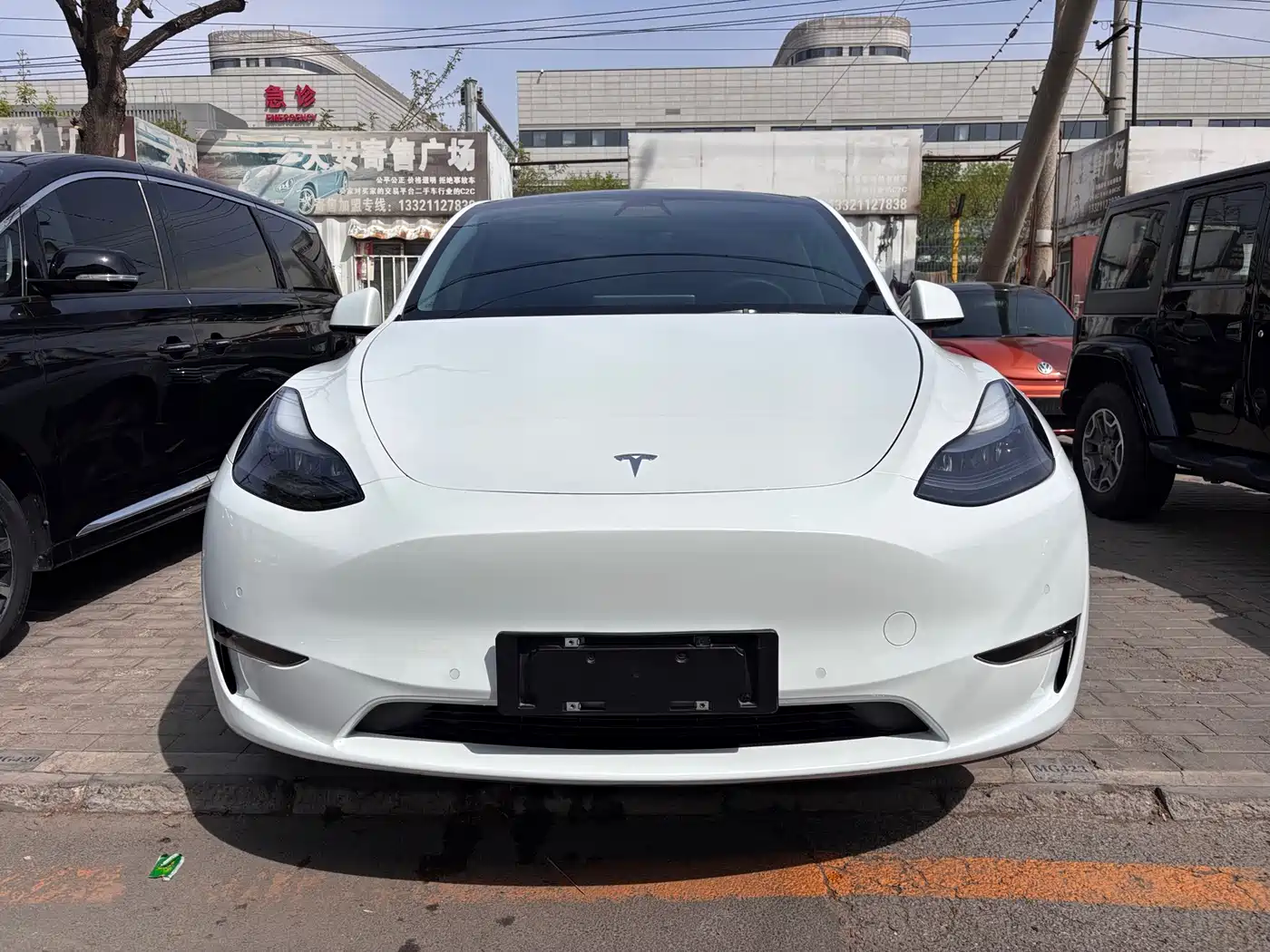 TESLA MODEL Y