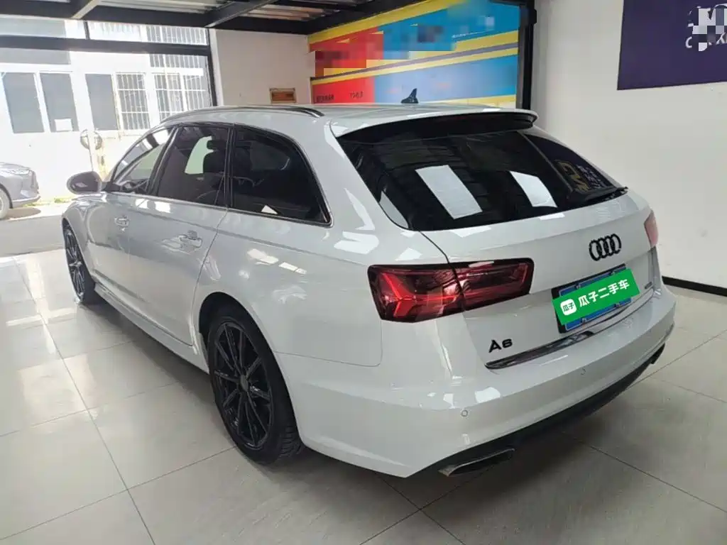 Фото 5 - Audi A6 (Import)