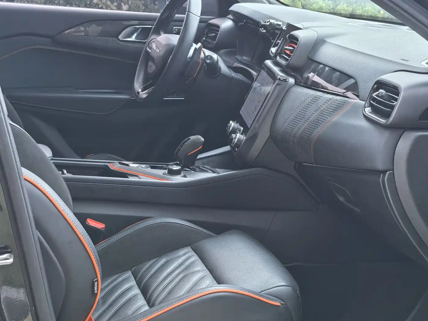 LYNK & CO. 02 HATCHBACK