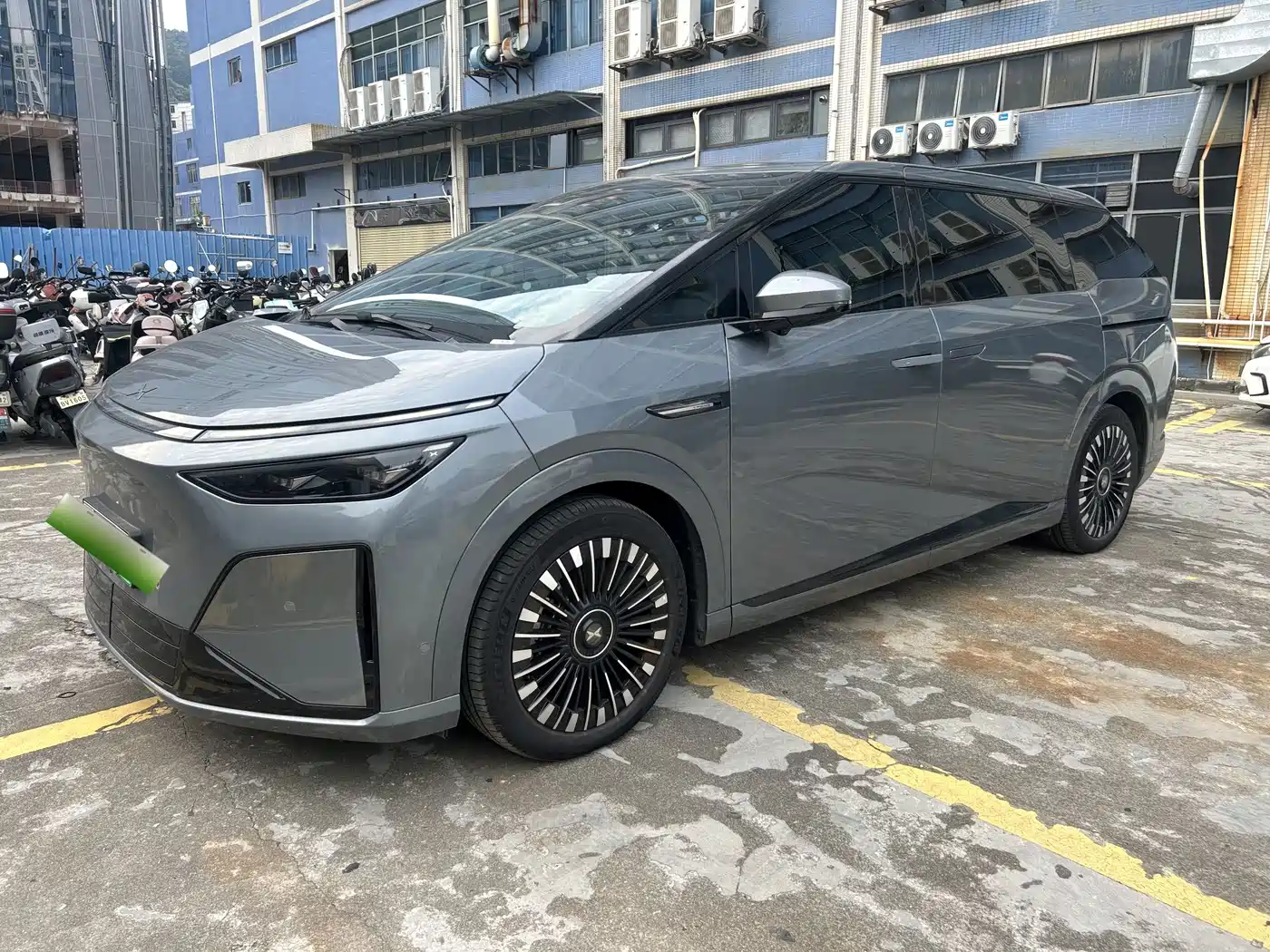 XPeng X9 2026 2025 Extended Range Edition