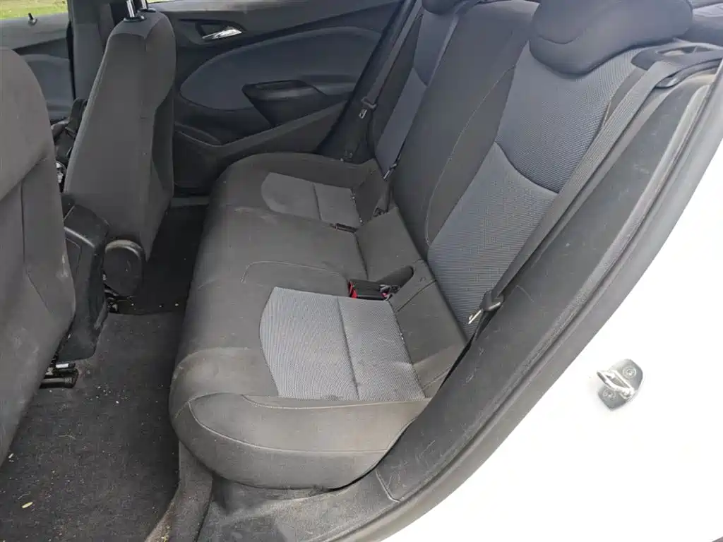 Chevrolet Cruze 2018 320 Automatic Pioneer Sunroof Edition фото 17