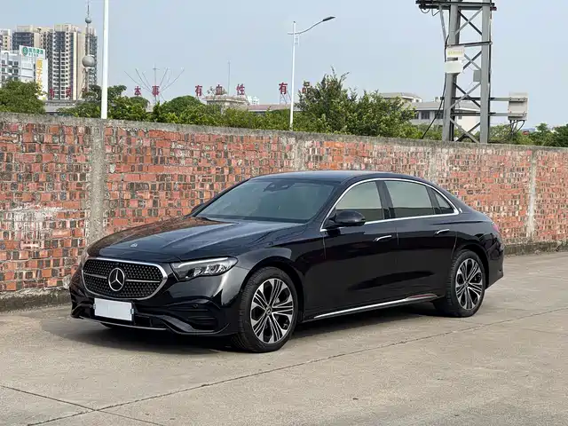 MERCEDES-BENZ E CLASS